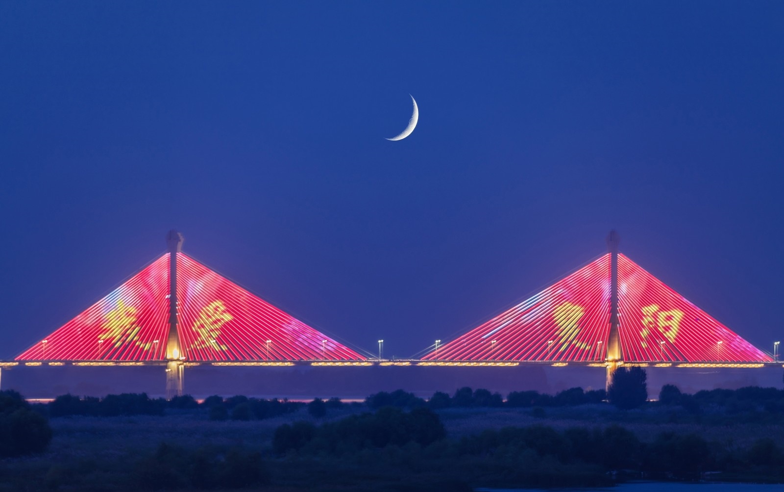 襄阳三江五岸夜景亮化工程实景