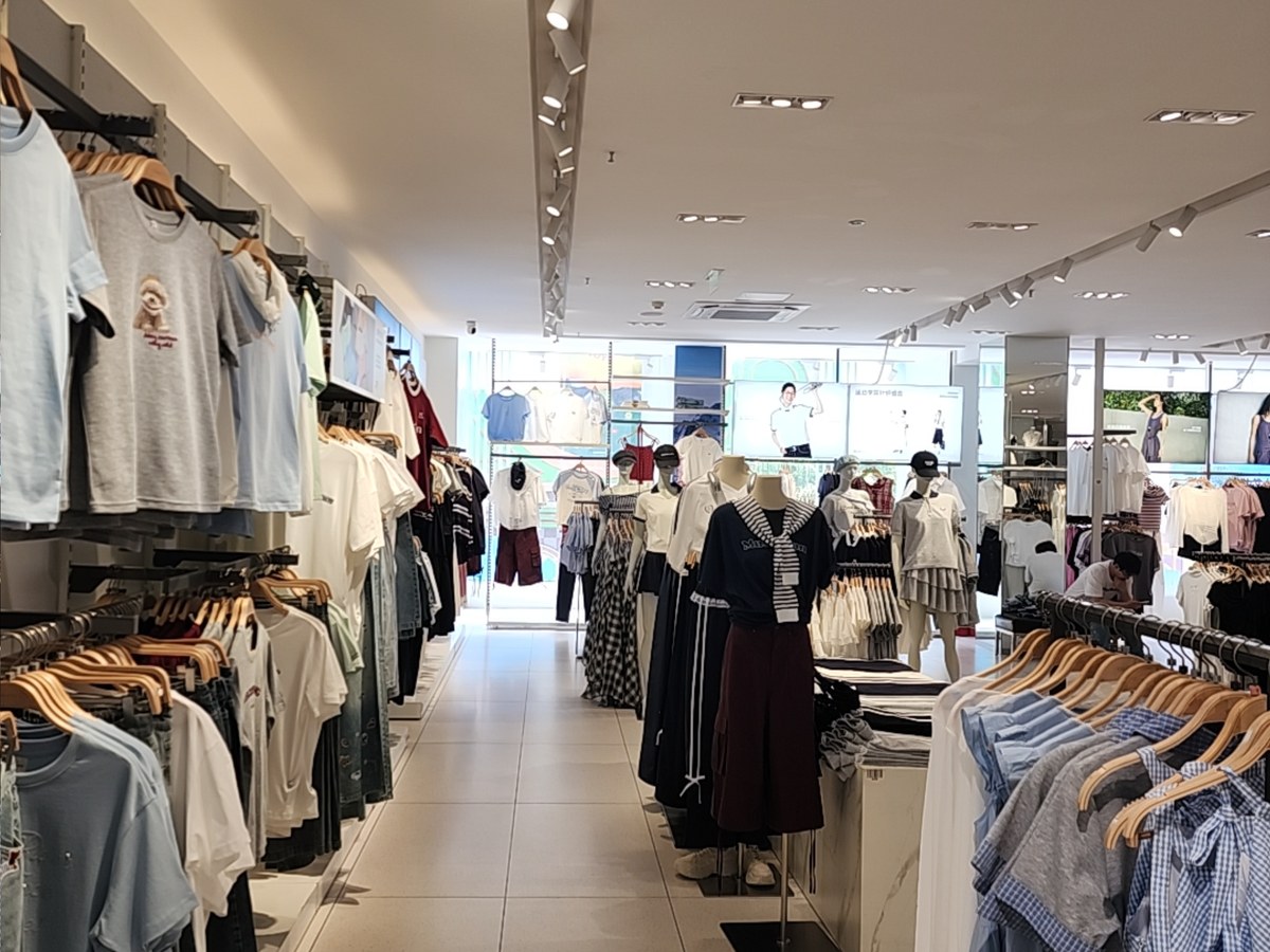 店铺照明哪种灯最亮又省电,按业态给答案