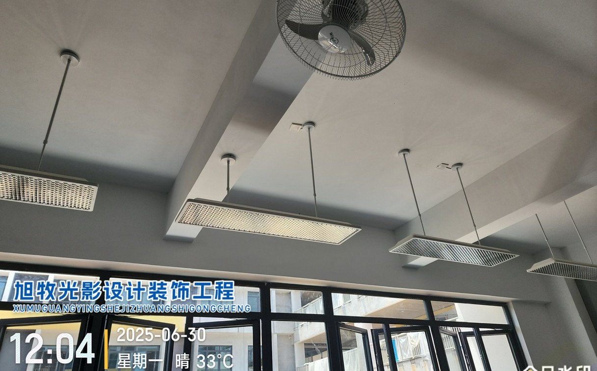 武汉护眼灯选购指南:立达信全光谱灯守护儿童视力