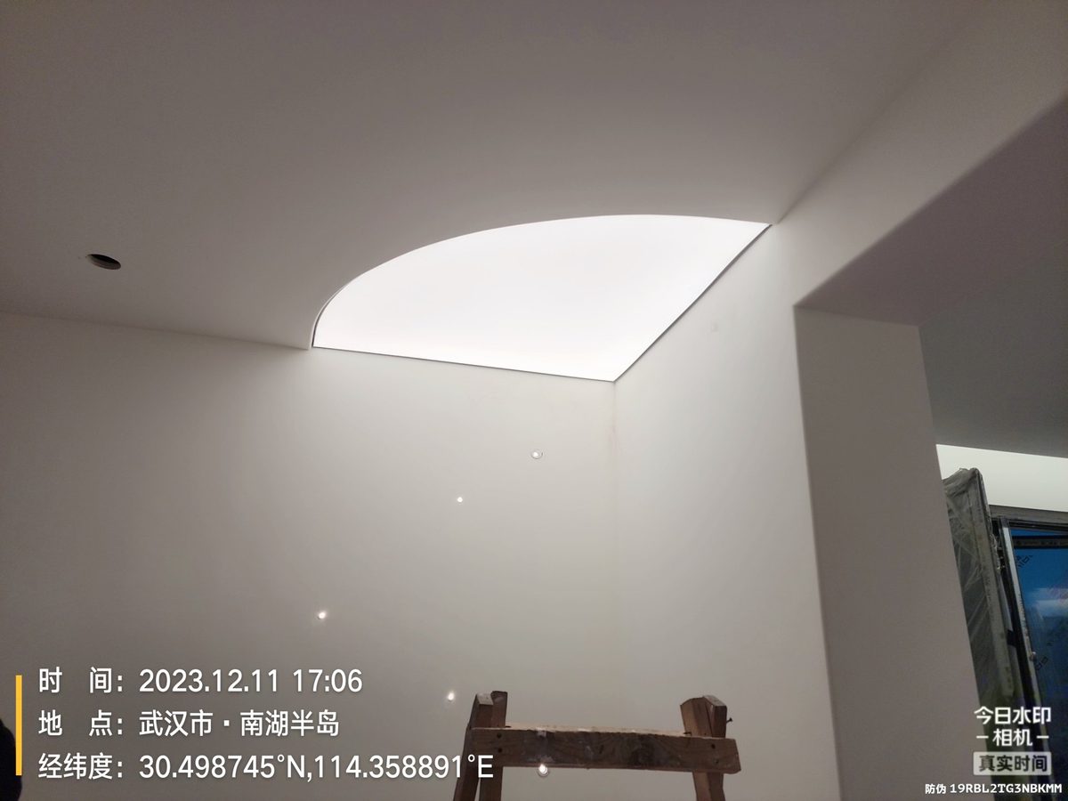 光谷软膜照明怎么做:软膜天花从选膜到调光